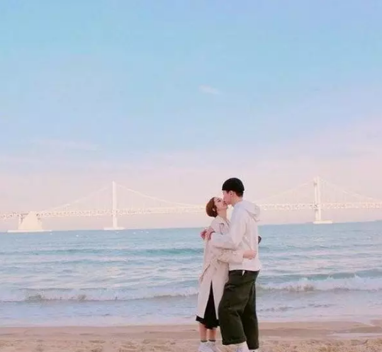 15，没有特别的愿望和理想，我想吃早餐，我已经完成了你，早上好，晚安，听你的。