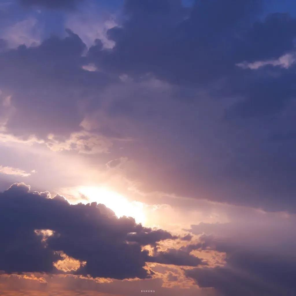 20，最亲密，淡淡的感情，最令人迷人，安静的想法，最贴心的幕前，朋友，我希望你能在闲暇时品尝我最真诚的祝福！愿你在这个寒冷的冬天幸福，每天都很开心！