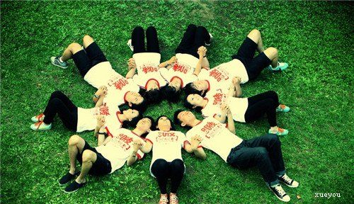 15.十年的死亡和两个人，不思考，自我毁灭。