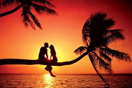 44.有一天，一个人来到酒店的厕所，清洁肖像：“你有任何戒指吗？”洁面工人伸出手，问他：“哪一个是你的。”