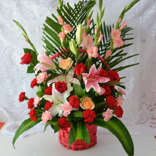 15.一个中心：一切都很健康。两个基本网站：当你遇到麻烦时，你可以看到世界。三人忘了：忘记年龄，忘记过去，忘记了不满。