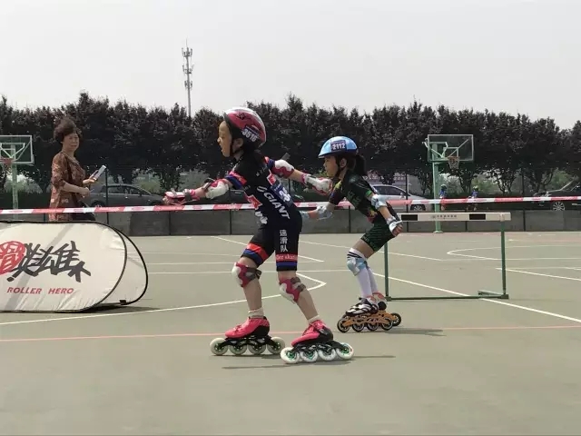 51.在我身上飞行的人是考虑：它不是留在天空还是地上？