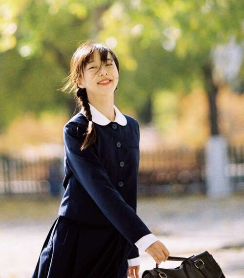 漂亮的女孩幸福的句子