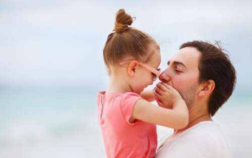 20，有些人赞美我聪明，你比我更开心;其他人说我很高兴，你也更快乐;因为我是一个精品店，你是生产的。在爸爸的生日之际，真诚地提供儿童的孝道和祝福：生日快乐！