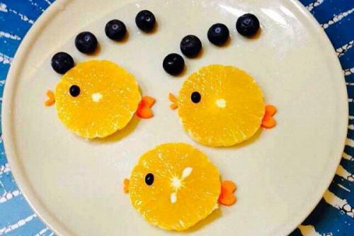 15，打开明亮的眼睛，去除睡眠的干扰，伸展美丽的笑容，拥抱一个快乐的一天。早上好，朋友们，愿你今天心情愉快，生活工作很舒服！