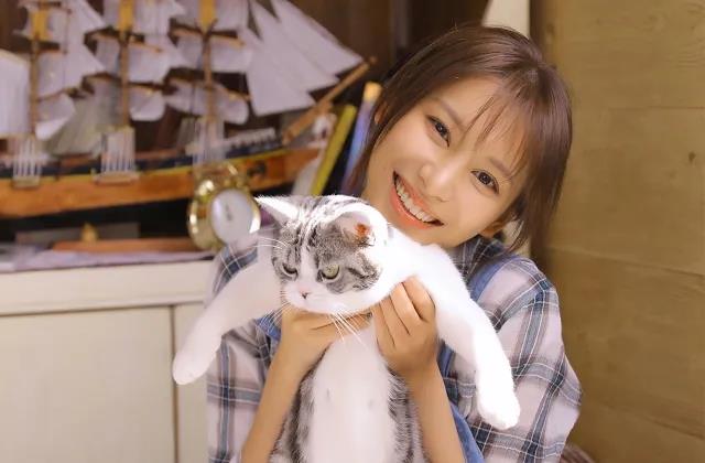 摇晃，有魅力的女人