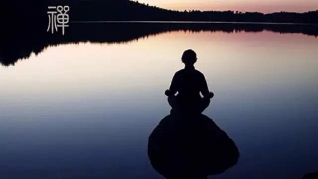 10，生命是一种心态，人们的心如河流，走在不同的道路上，有不同的情况，或者快乐，或财富或贫困，我们都应该全面，因为这将是你会探索生活的结果，它也将是你的理解，这是你的脚 - 各种各样的因果。