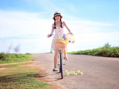 关于女孩悲伤的短句