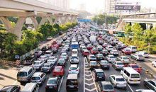 高峰期堵车的说说