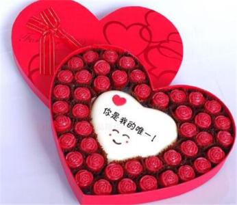 15，晚上，如此安静。在如此安静的夜晚，我不知道为什么你总是想到你，每天都是这样的。事实上，我只是想对你说：“我喜欢你！”