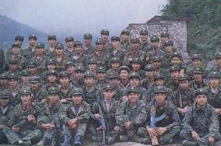 描述句子1句子1