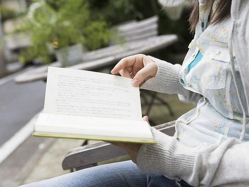 15.葡萄酒的血清，你说你是如此疲惫，身体在回来后没有哭泣。