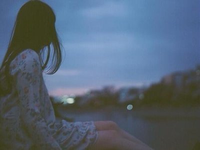 15.有些人，无意识地，从生命圈中。