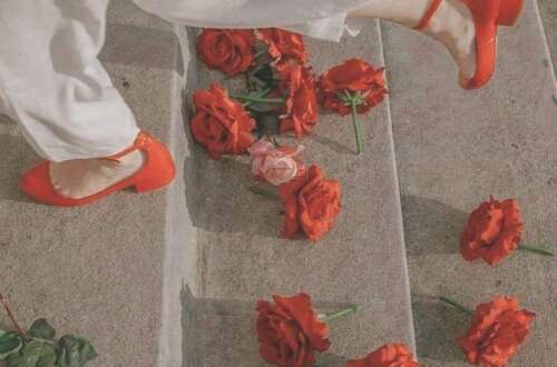 十字架周围的可爱短句