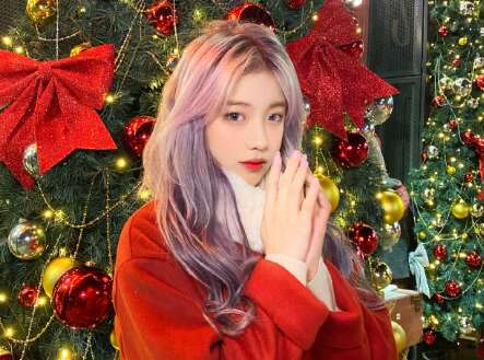 圣诞节前夕圣诞节送女孩问候