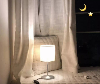 15.每个人都在挣扎的道路上。