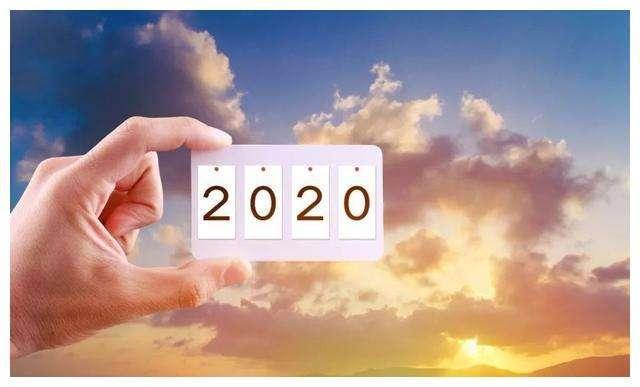 在年底,我有一种情感。