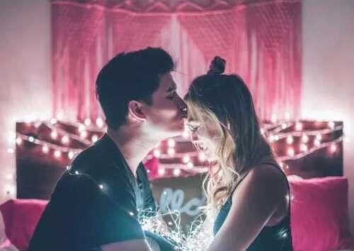 适合浪漫的桌子