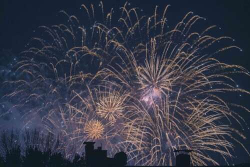 和这个句子与主题1一起