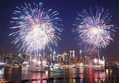 陪伴你的人还在谈论人？