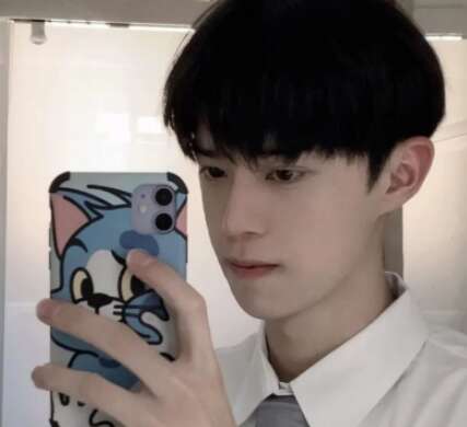 15，祝你好运并不总是来找你，你的努力是唯一依靠你的脚后跟。