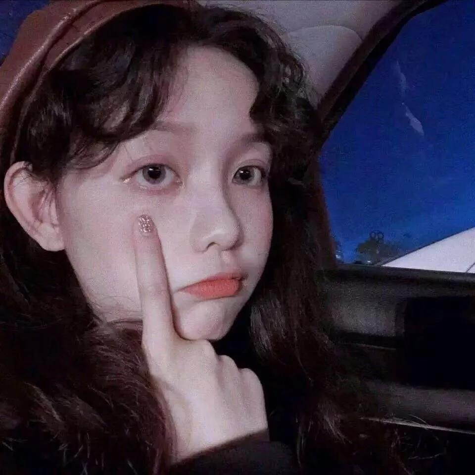 21，前一天昨天是一个兔子，昨天是一只小鹿。今天是你。