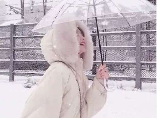 30，我会慢慢听雪的声音。