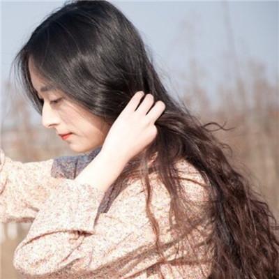 15.朋友们，你喜欢星光吗？如果你在远方的距离上的波浪时感到孤独，当你沮丧时，请抬头看看繁星西，有我送你的幸运星。