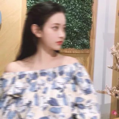 一个非常伤心的女孩句子1恋爱中