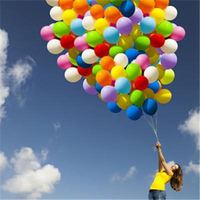 15.有时，我们可能会被泪水粉碎;有时候，我们也发现他咬了牙齿。