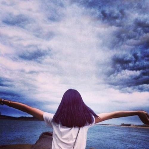 由于友谊悲伤，可爱的句子