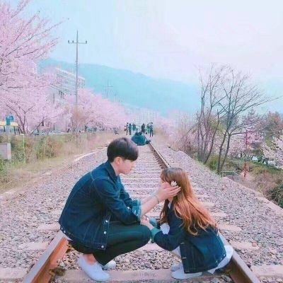 描述友谊谈论霸气句