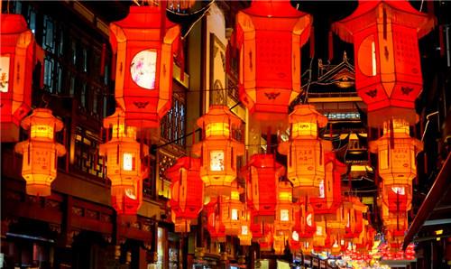 100,劳动节,国庆节(演奏成语)。五十五