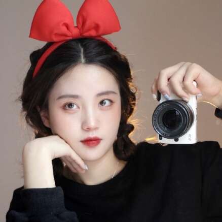 15，雪飘飘，带来冬天的笑声;雪白纯净，带走深冬天;雪是安静的，带来冬季水晶;雪，带来了冬天的影子;小雪季节，朋友和家人护理，短信通过爱情，祝福信息温暖的心。