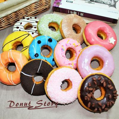 15.在一个人的生命中，最不可或缺的是。父母给了你生活，一直照顾你，它是家庭;朋友给了你幸福，总是分享你的情绪，这是友谊。