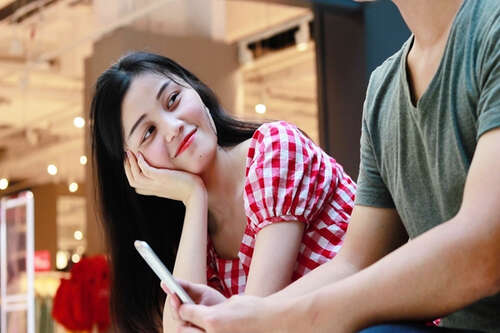 维持一个人的句子告诉