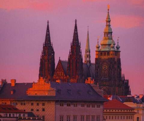 15.生活在别人的眼中，总是是他人的氛围，你只需要过你的生活，做自己的主人。