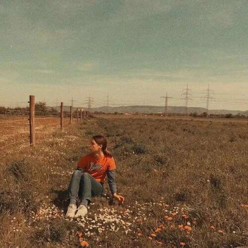 28，当擦拭眼泪时，要勇敢而强烈，会发现世界，没有失望，只有希望的春天。