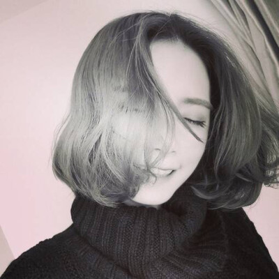 15.为了消除这一群“有害”，我咬牙切齿，咬着你的眼睛，悄悄地将竹竿伸向蜂窝，看着中间的“”，然后来到“嗡”的声音。