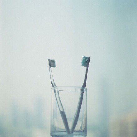 3，霜，风，雪，香槟开放，土耳其很熟悉，苹果笑了，你很开心，钟在圣诞节前夕，我的祝福，你的红色信封还没有到达。 。