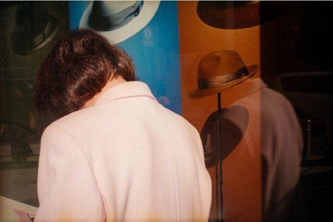 2，亲爱的朋友们，我真的很抱歉，我没有人发送最后一个，我希望你能悲伤，当你累了或寂寞时，我的肩膀可以随时依赖你。