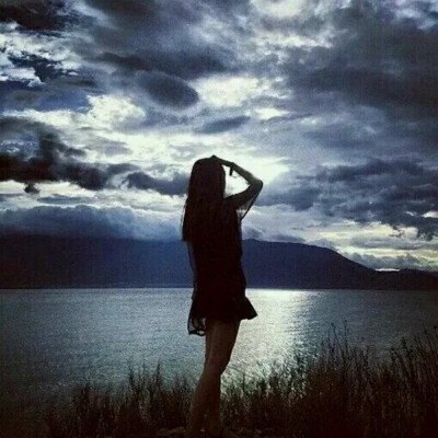 总是好运！雕刻和平！