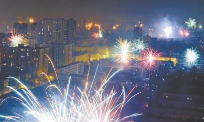 新年前夜12点射击鞭炮问候1