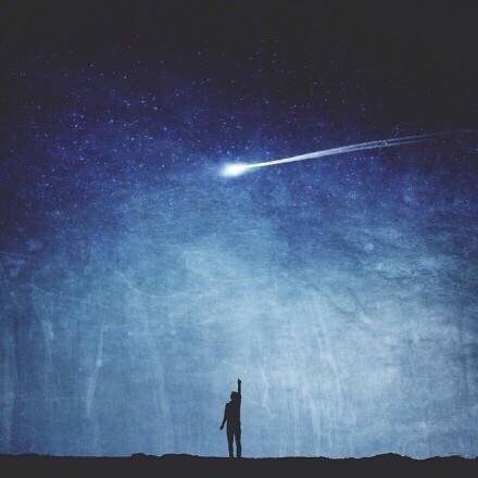 15，无论我在哪里，我希望只有一段距离。在这个特殊的日子里，让我的心与你一起跳舞。祝你新年快乐，安全健康！