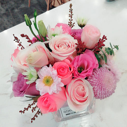 情侣问候浪漫短六个字