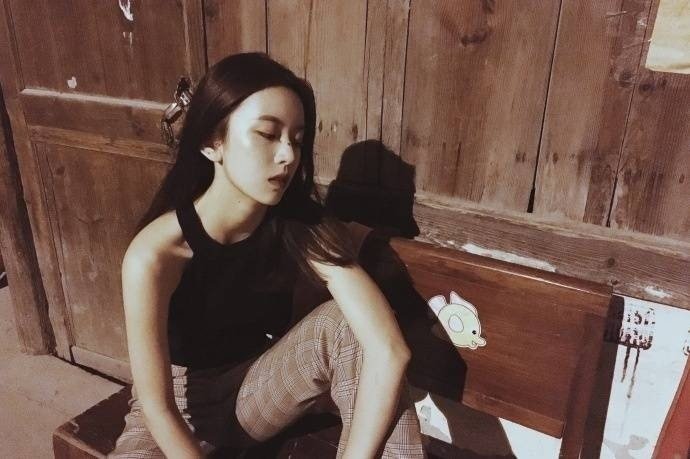 15.思想是指导的，护理略有，所以我是持续的热情问候;好运的曲线是凸，健康的曲线是凹形的，所以你的寂寞并不存在。 。寒冷是暂时的，温暖是永恒的，你的祝福是单调的。很冷，我希望你的身体温暖！