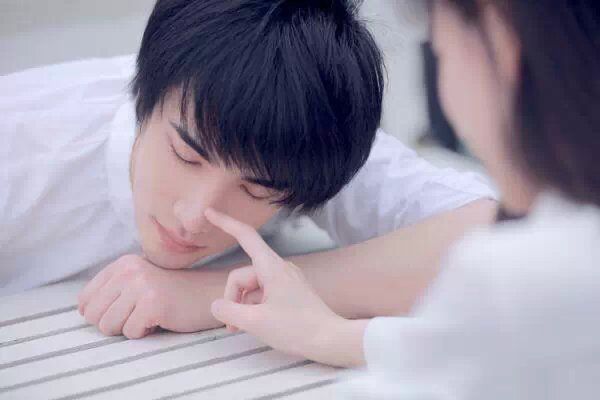 45，我能想到最好的未来，当两个人，老，老和老，仍然无法与你的面部葡萄酒说话，笑着说白。