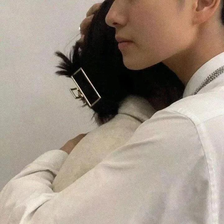 超级温暖的心，早上好，简单而闷热