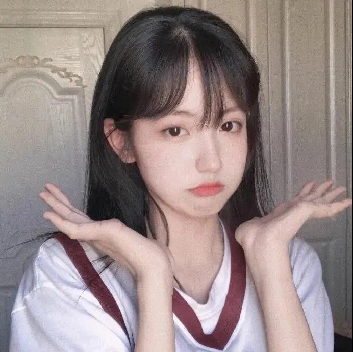 真正的女孩哭了一句真正的短话