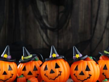 万圣节儿童的朋友圈